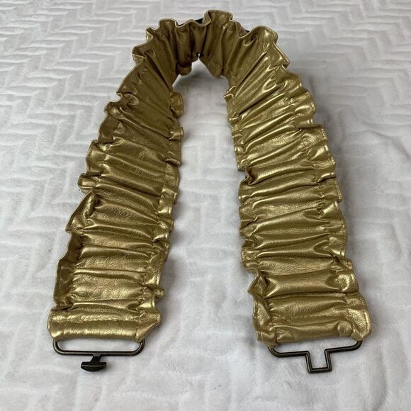 Women’s Gold Metallic Ruffle Scrunchie Metal Closure Elastic Stretch Belt - Picture 1 of 8
